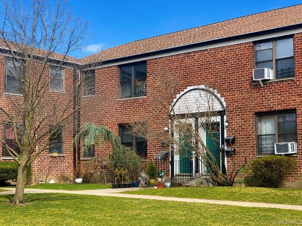 19640 67th Avenue 2nd FL, Fresh Meadows NY 11365