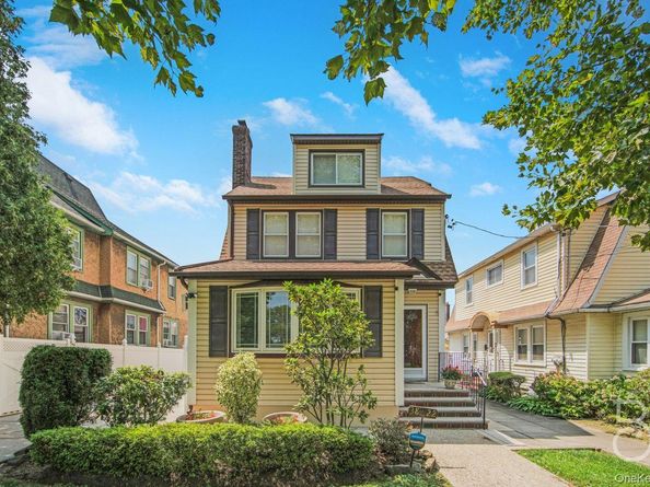 38-22 Clearview Expressway, Bayside NY 11361