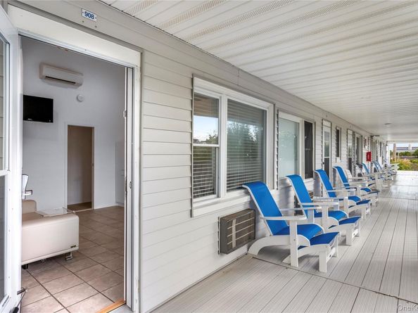 231 Dune Road 908 & 909, Westhampton Beach NY 11978