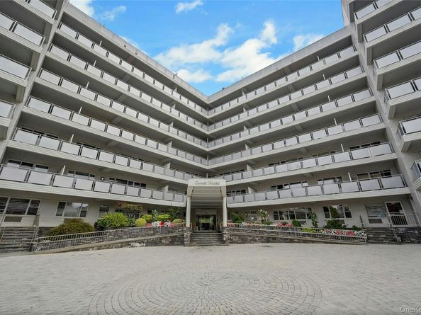 300 Martine Avenue 7B, White Plains NY 10601