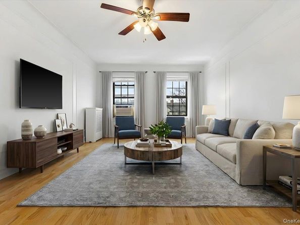 105 Garth Road 4H, Scarsdale NY 10583