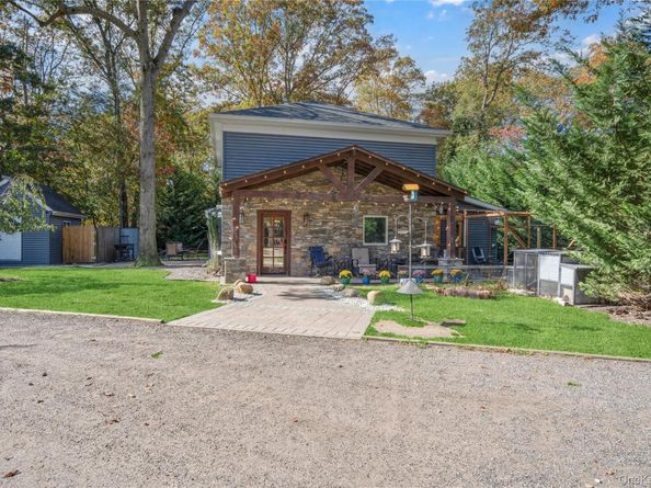 108 Sportsmen Street, Central Islip NY 11722