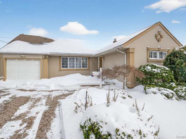 1075 Olympia Road, North Bellmore NY 11710