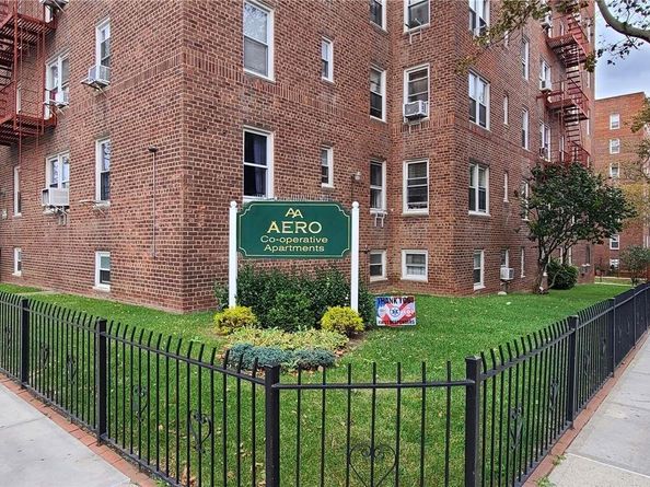 63-61 Yellowstone Boulevard 2J, Forest Hills NY 11375