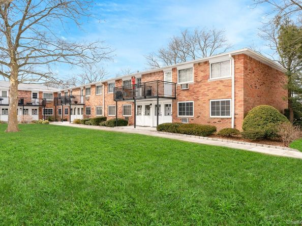 1233 Melville Road 60, East Farmingdale NY 11753