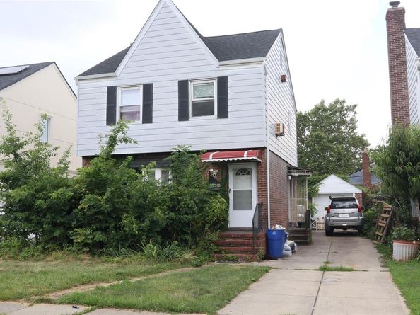 75-10 173rd Street, Fresh Meadows NY 11366