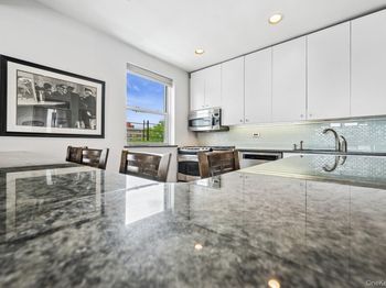 162-41 Powells Cove Boulevard