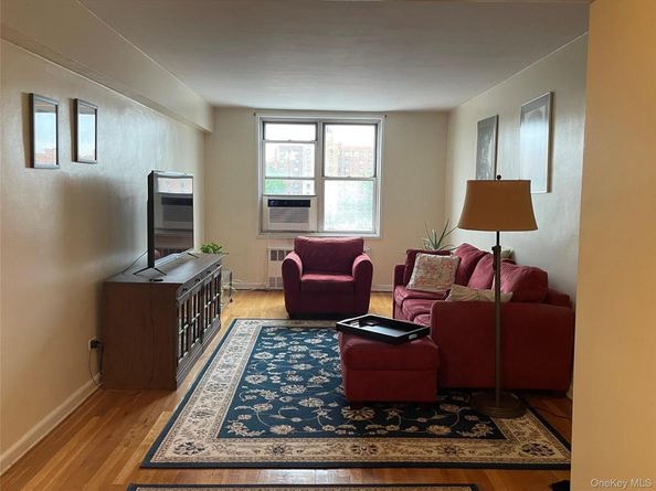 1430 Thieriot Avenue 6J, Bronx NY 10460