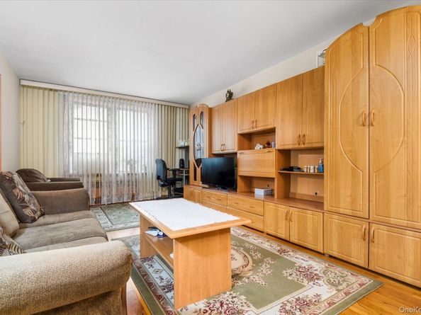 83-75 Woodhaven Boulevard 1E, Woodhaven NY 11421