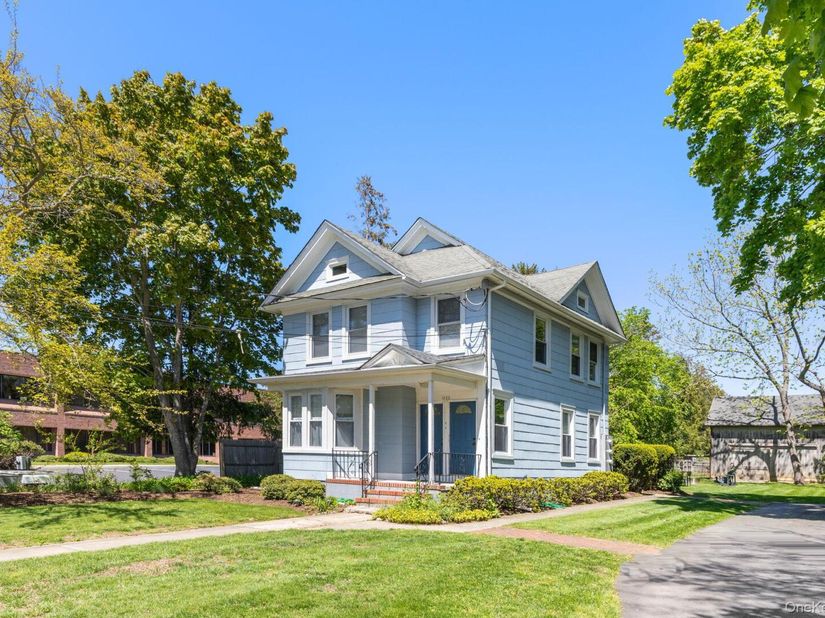 1220 Youngs Avenue, Southold NY 11971