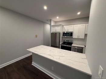 100 Clarewood Drive