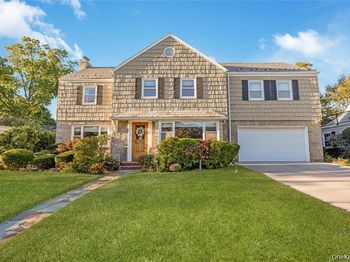 15 Combes Avenue