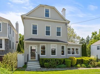 36 Lakeview Avenue