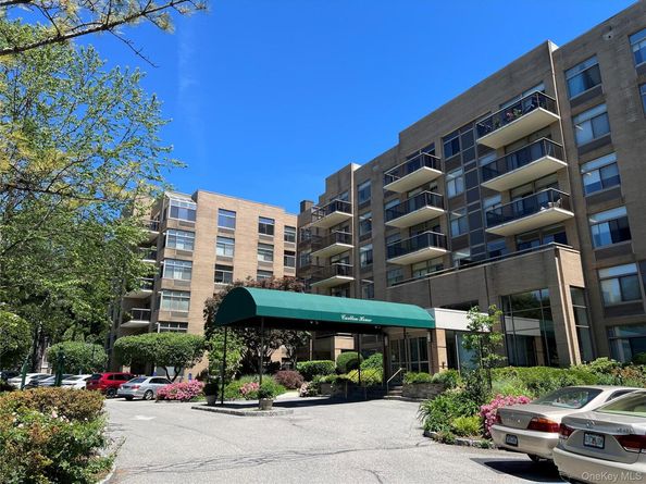 35 N Chatsworth Avenue 1J, Larchmont NY 10538
