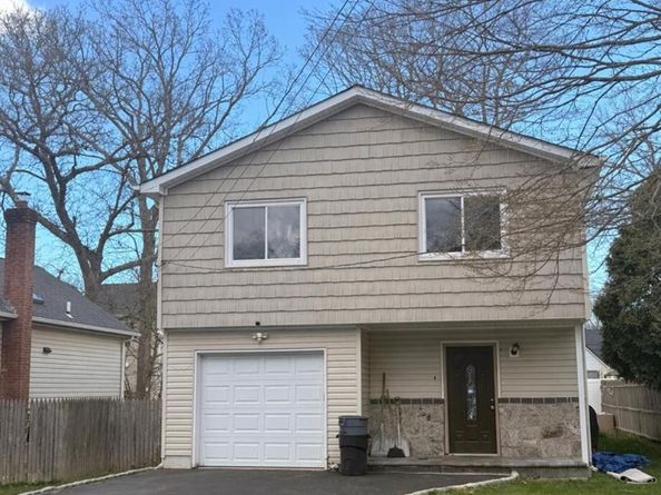 116 Hampton Avenue, Mastic NY 11950