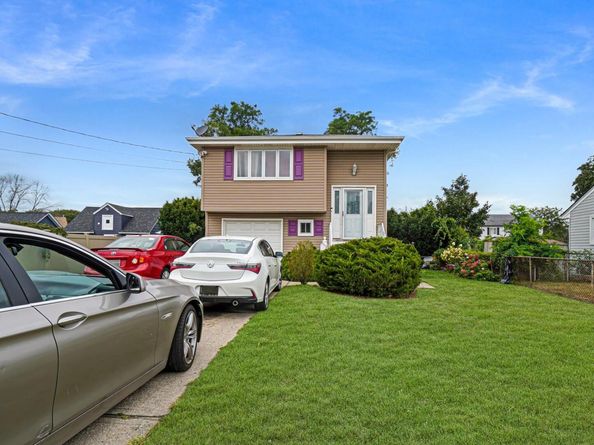 12 Garden Street, Bay Shore NY 11706