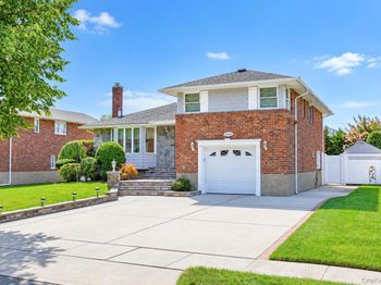 4044 Meadow Lane