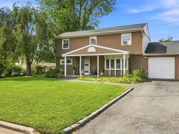 240 W 10th Street