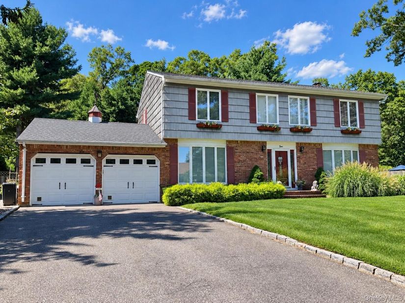 50 Glenridge Avenue, Stony Brook NY 11790
