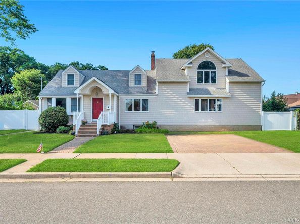40 Columbia Street, Bethpage NY 11714