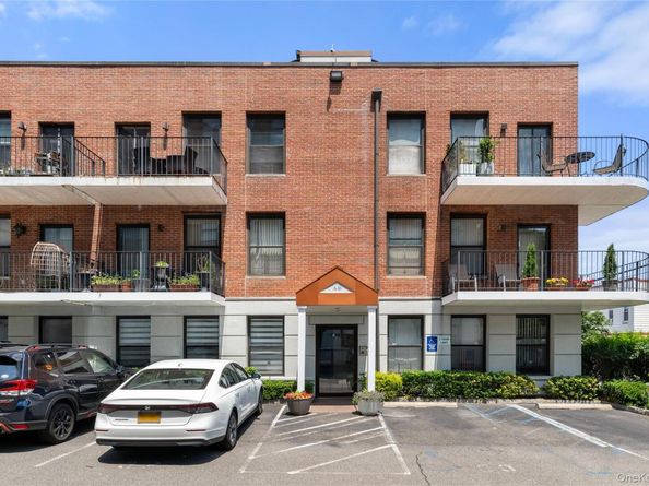 7608 69th Place 1B, Glendale NY 11385