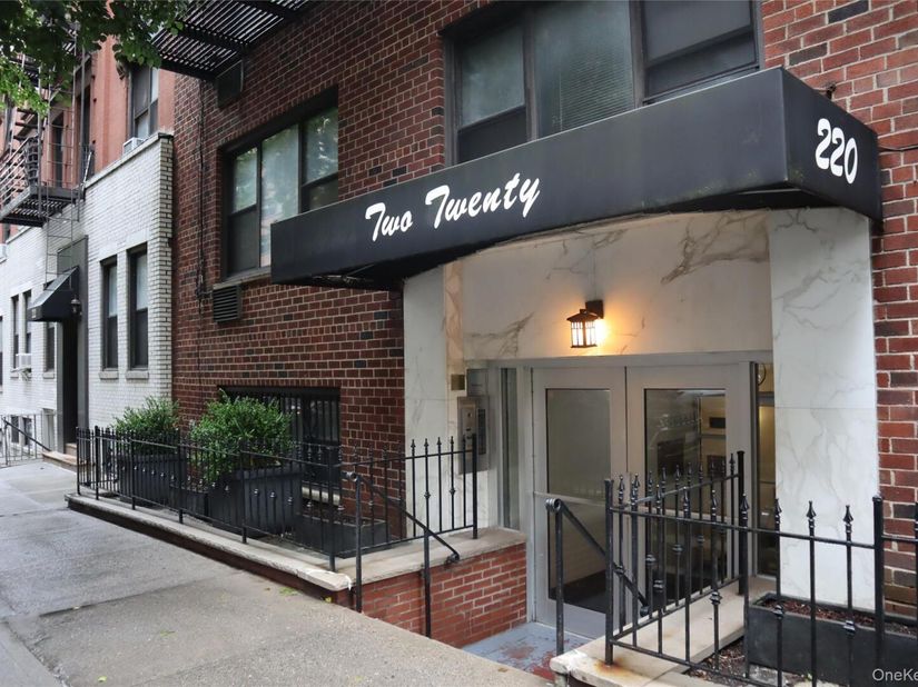 220 E 87th Street 4D, New York (Manhattan) NY 10128