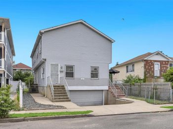 20 E Pine Street