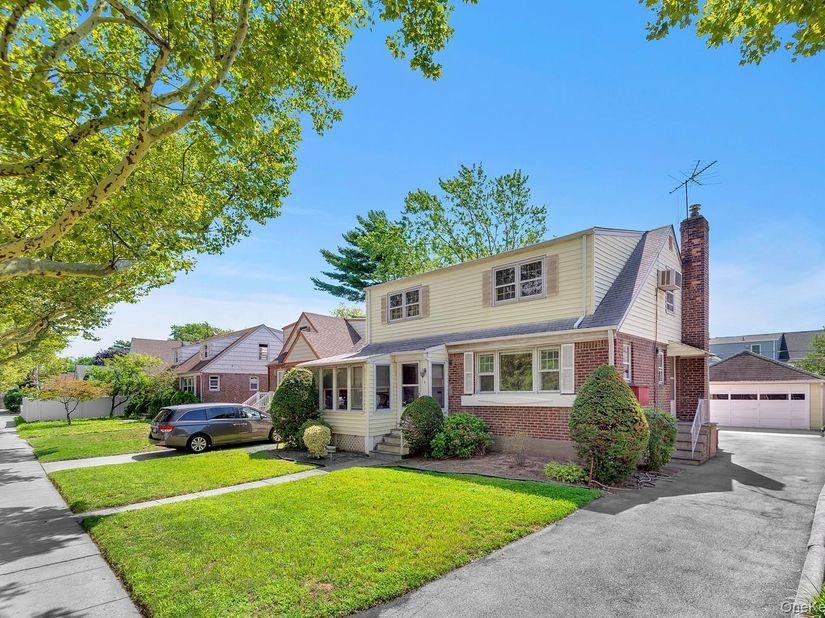 485 Peninsula Boulevard, Lynbrook NY 11563