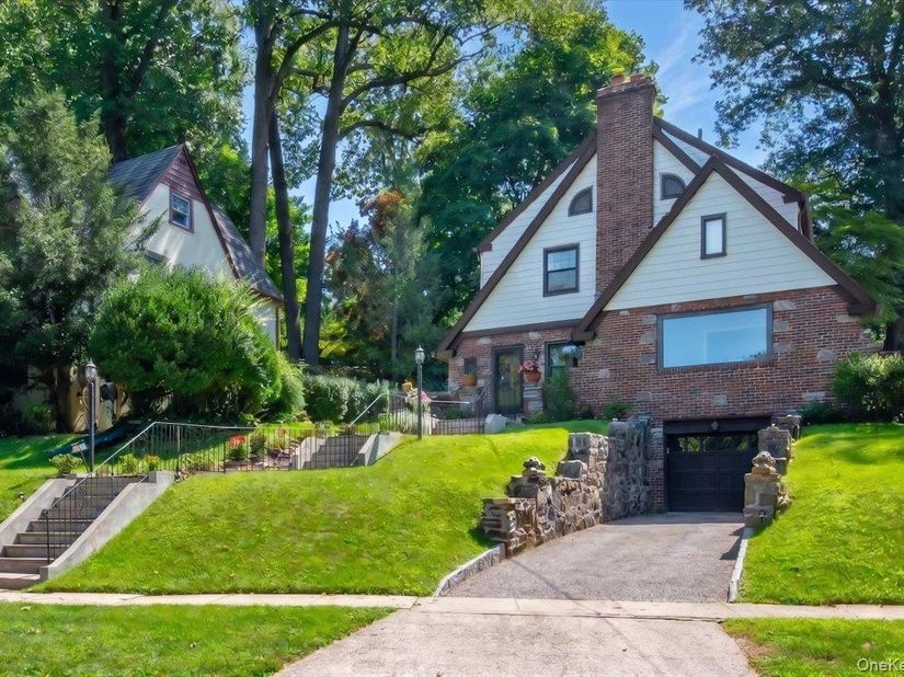 3 Walworth Terrace, White Plains NY 10606