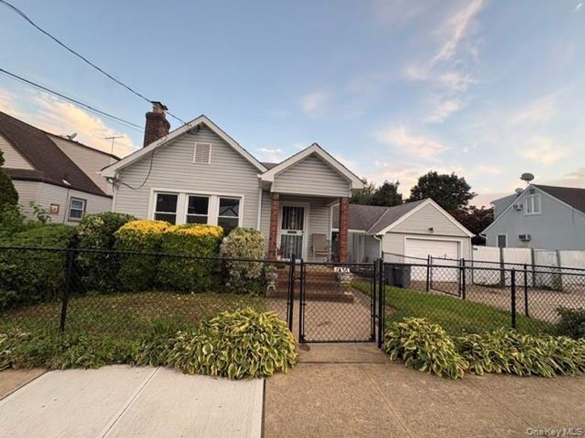 1435 Alpha Street, Elmont NY 11003