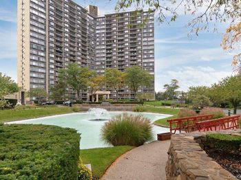 1 Bay Club Drive