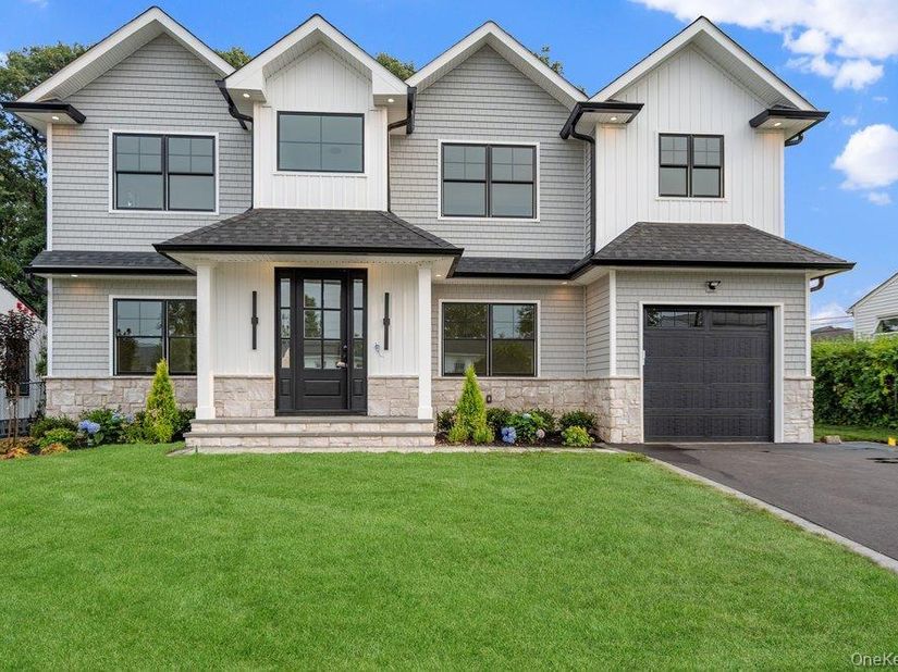 93 Morton Boulevard, Plainview NY 11803