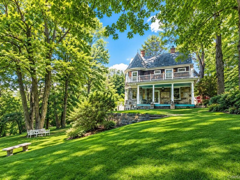 344 Sprain Road, Scarsdale NY 10583