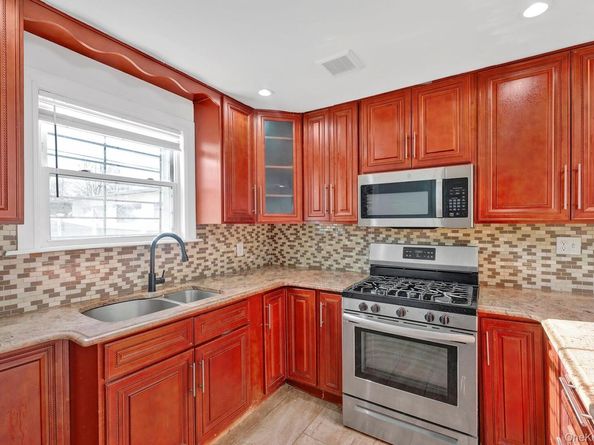 16418 109 Drive, Jamaica NY 11433