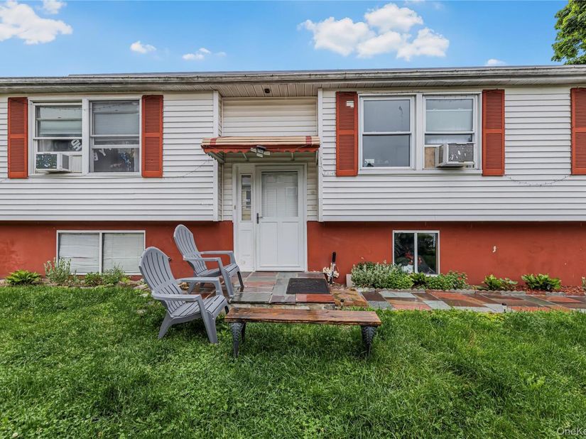 82 Riverdale Avenue, White Plains NY 10607
