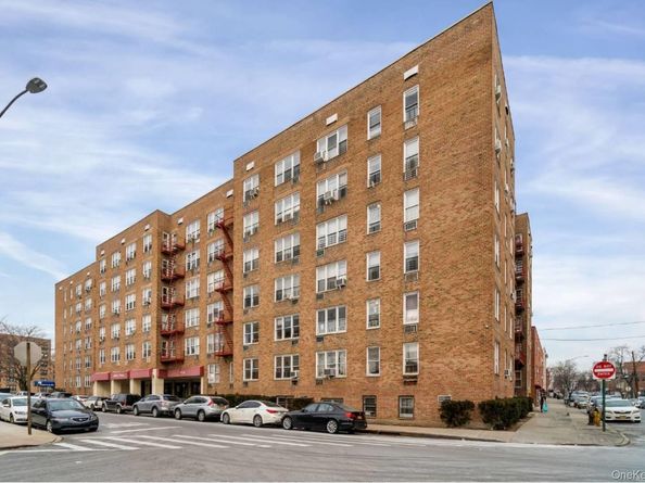 59-21 Calloway Street 4T, Corona NY 11368