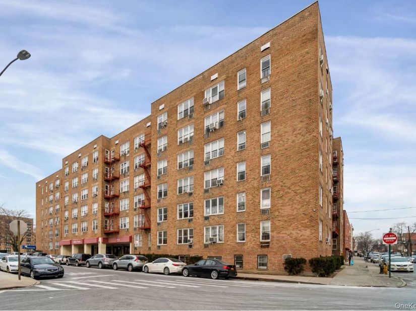 59-21 Calloway Street 4T, Corona NY 11368