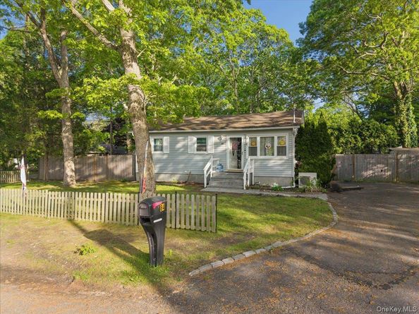 84 Queen Road, Mastic Beach NY 11951
