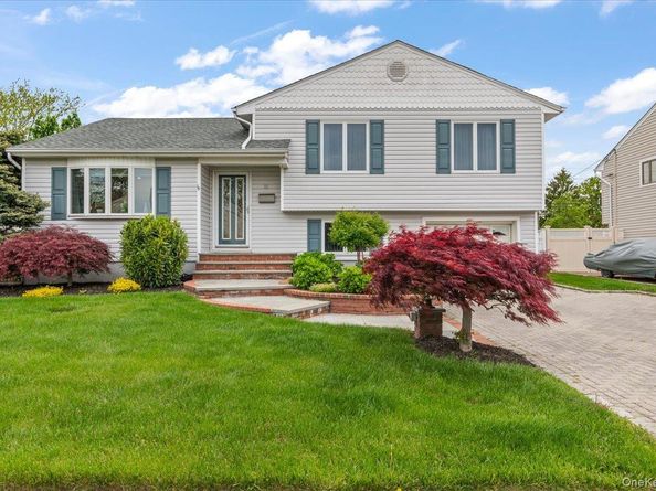 10 Peter Road, Hicksville NY 11801