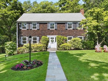 16 Old Farm Lane