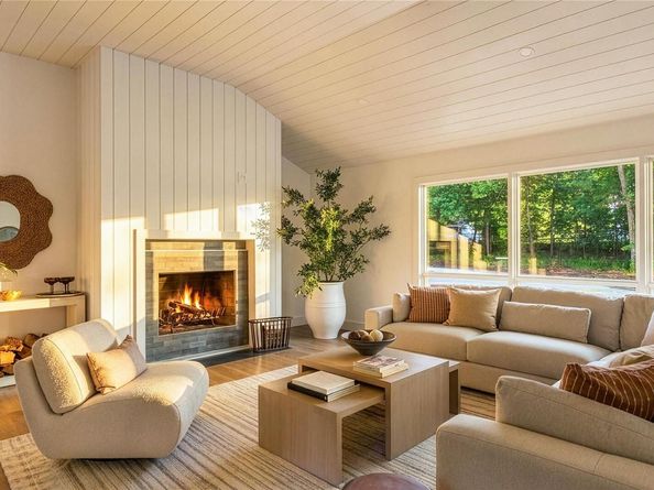675 Dicks Point Road, Cutchogue NY 11935