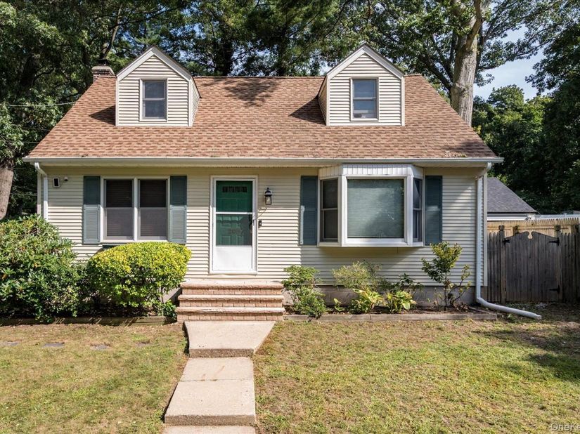 208 Melville Road, South Huntington NY 11746