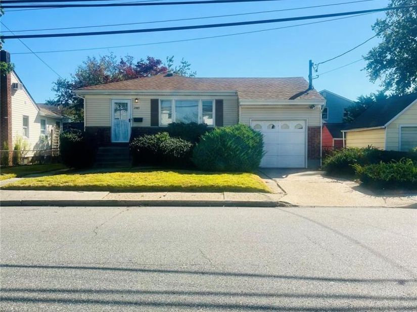 2449 S Seamans Neck Road, Seaford NY 11783