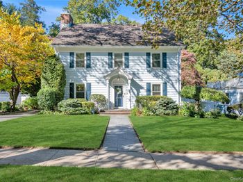 13 Vista Way