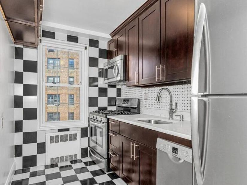 140-21 Burden Crescent 306, Briarwood NY 11435