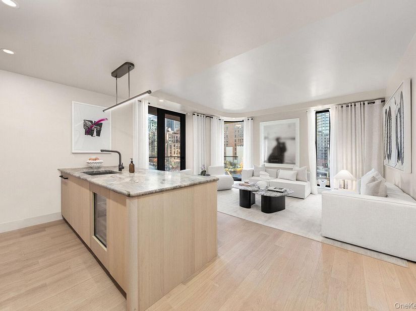 401 W 37TH Street 3DS, New York (Manhattan) NY 10018