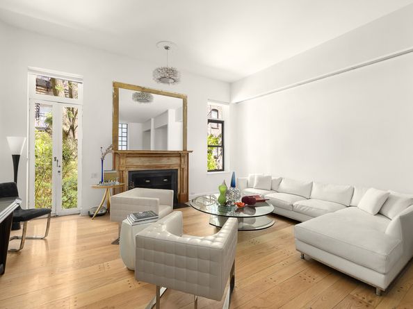 327 East 18th Street, New York NY 10003