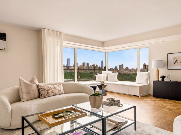 1050 5th Avenue PHA, New York NY 10028