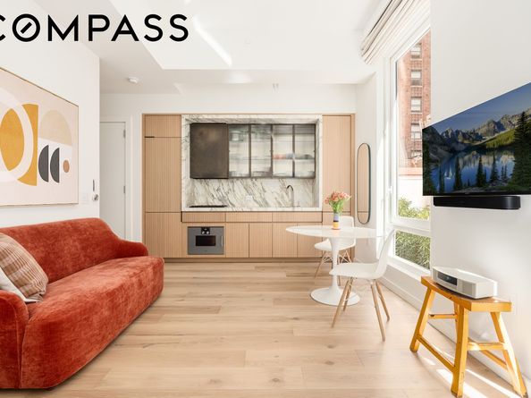 135 East 47th Street 3B, New York NY 10017