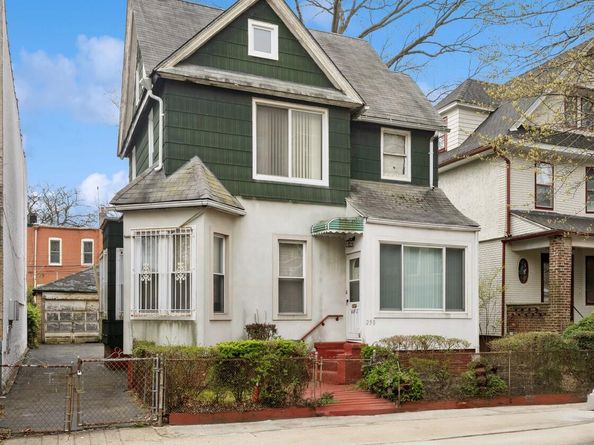 250 Midwood Street, Brooklyn NY 11225